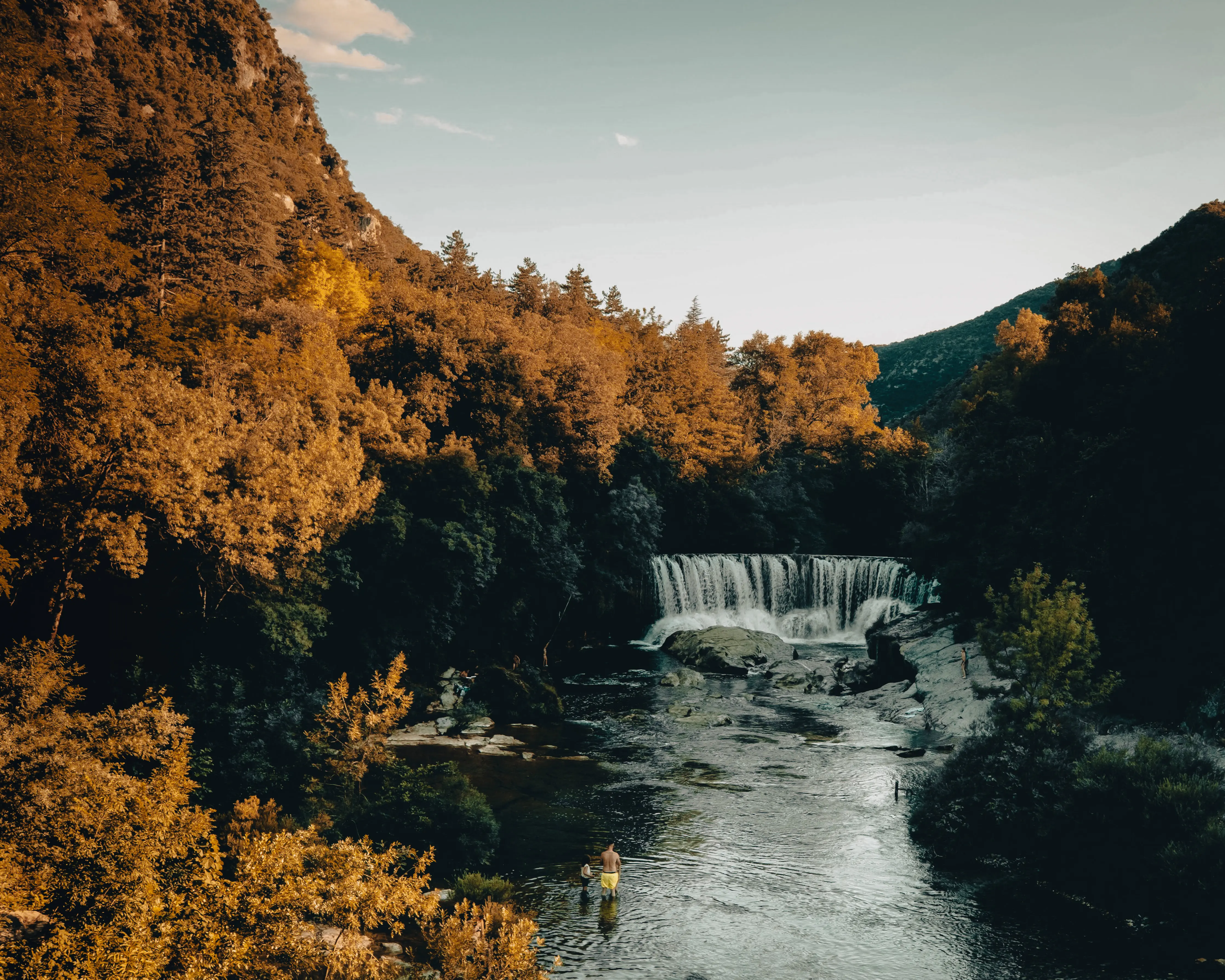 Vue sur une cascade en cevenne